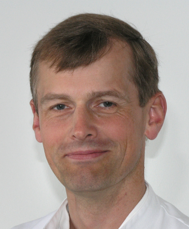  Dr. Thomas Schöttle